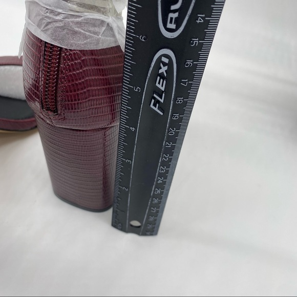 New York & Company Lexi Single Band red wine sandals 
Size 10 and 8
New - Picture 4 of 6